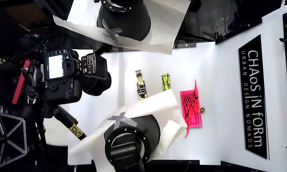 Fotostudio-Aufbau beim Abfotografieren der Lederteile